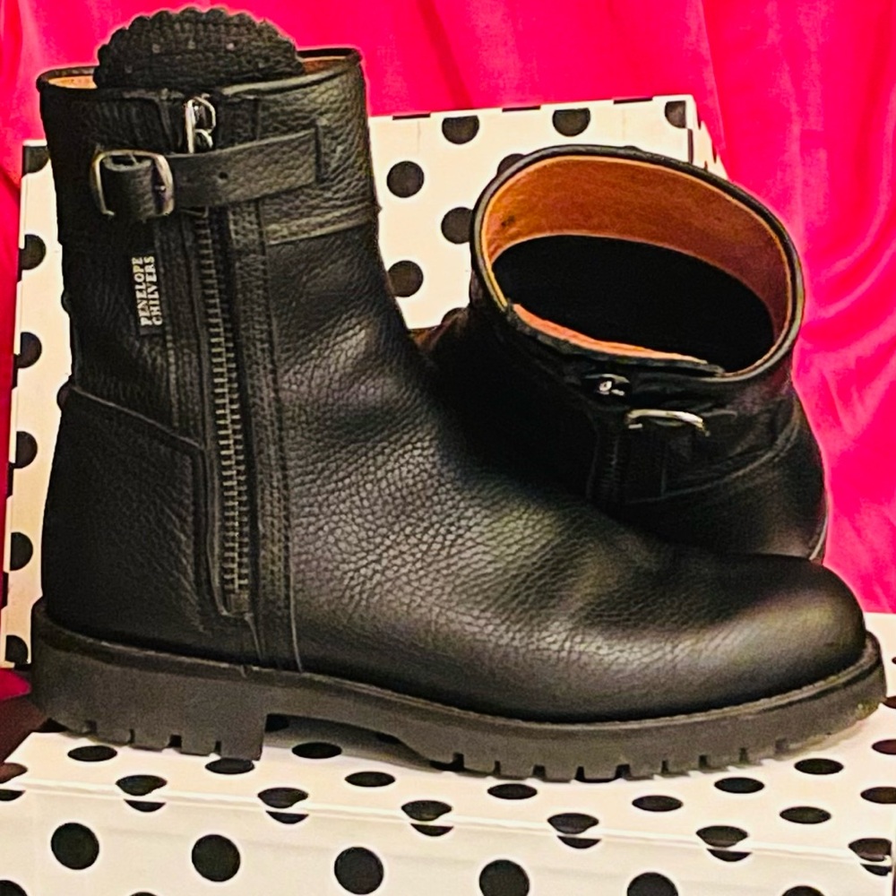 Penelope Chilvers Black Cropped Leather Ankle Boots